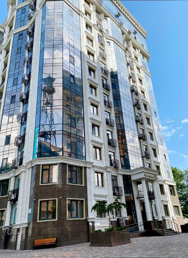 Italian Boulevard Modern Apartment Odessza Kültér fotó